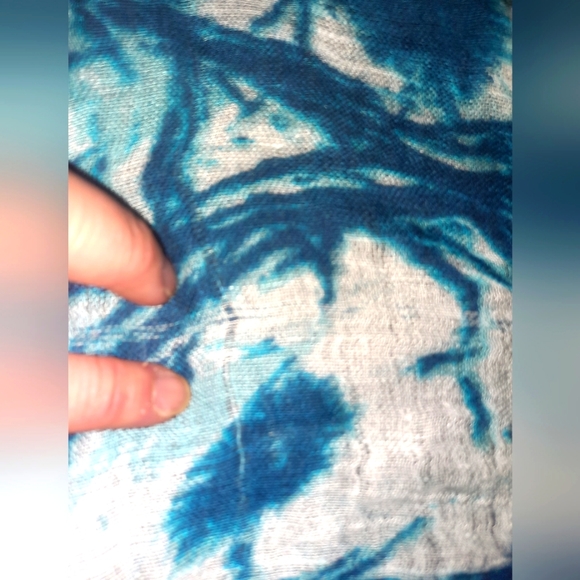 Scarf - Picture 4 of 7